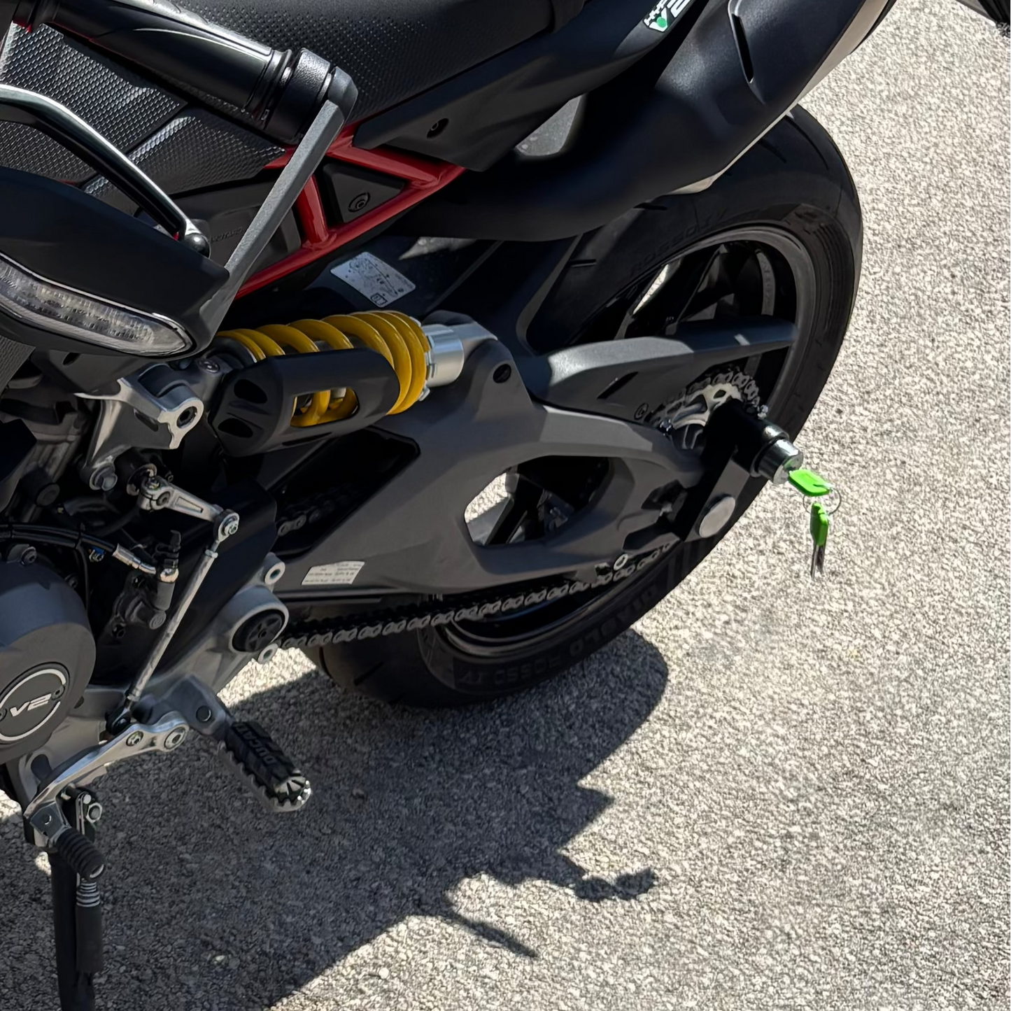 Ducati Hypermotard V2 2026